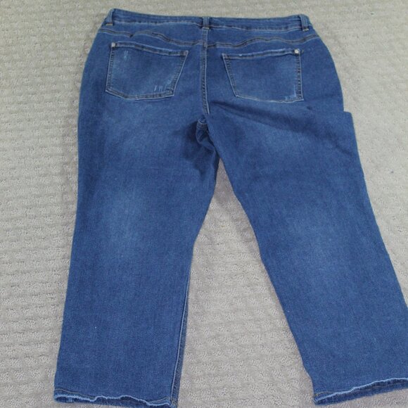 C est 1946 Denim Women's 12P High Rise Straight Leg Blue Jeans - Picture 2 of 5